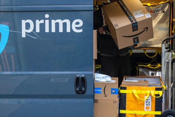 "No hire, no fire" job market may no longer be a thing as big companies announce mass layoffs