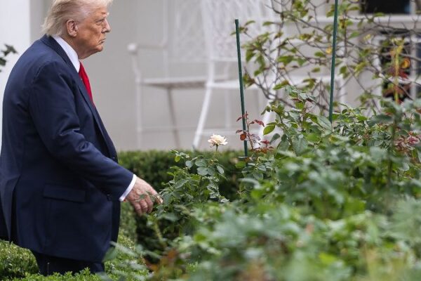 Quiet concerns emerge in Trump’s orbit over shutdown