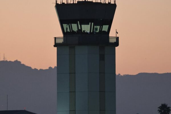 Is it safe to fly during the government shutdown? Experts weigh in.