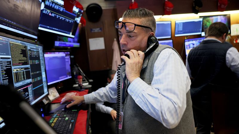 Live updates: Stock market today, stocks set to sink sharply as fear grips Wall Street