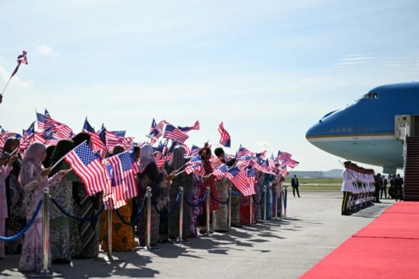 Live updates: Trump visits Japan on Asia diplomacy tour, US-China trade talk progress amid tariff war and upcoming Xi meeting