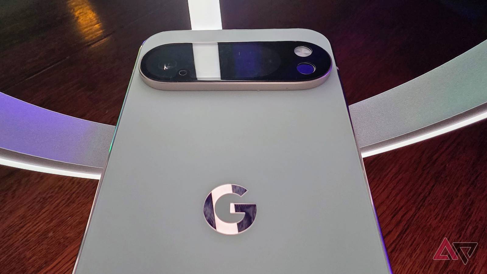 I have used dozens of Android smartphones but these Pixel features still amaze me to date