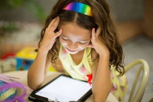 Do smartphones make kids dumb? Countries that ban gadgets for students Do smartphones make kids dumb? Countries that ban gadgets for students