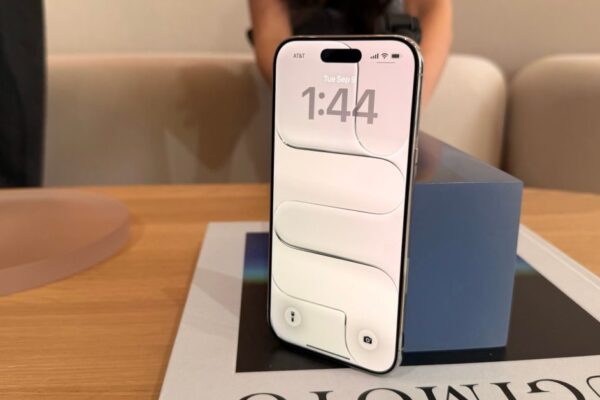 iPhone Air sells out almost instantly in China