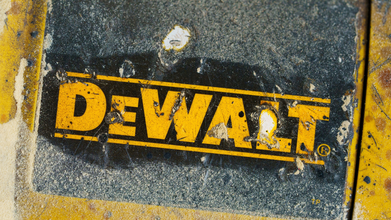 This DeWalt Battery And Phone Charger Is A Game Changer, According To Users