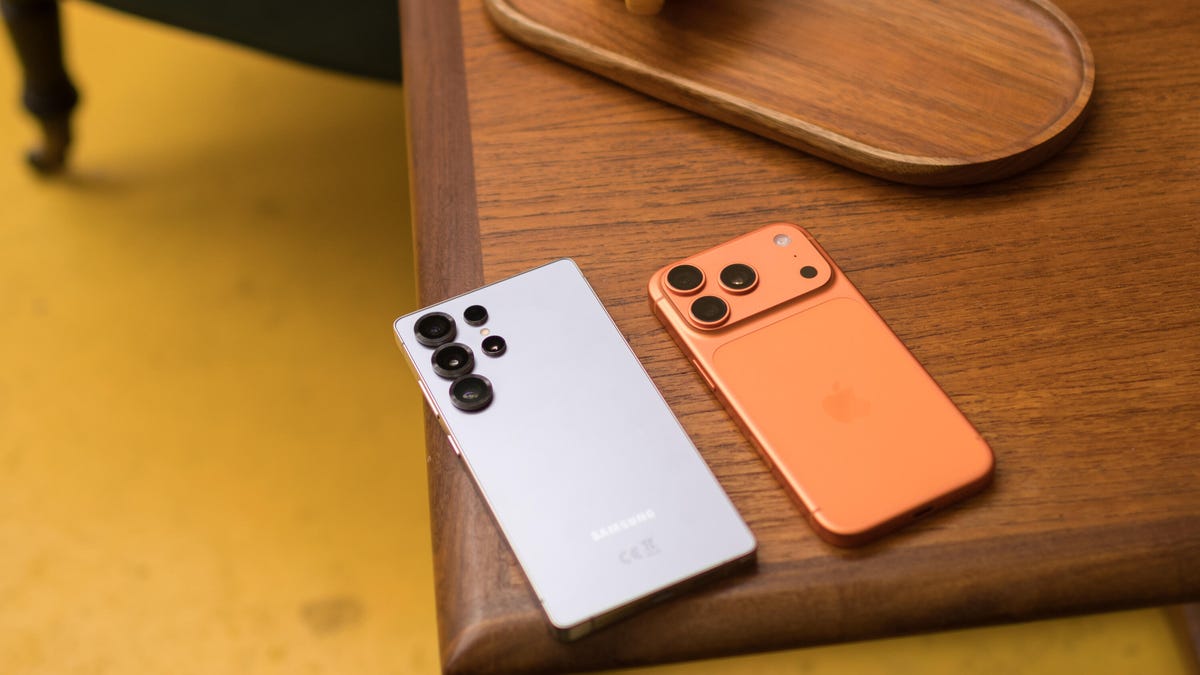 iPhone 17 Pro vs. Galaxy S25 Ultra: Top Camera Phones Compared