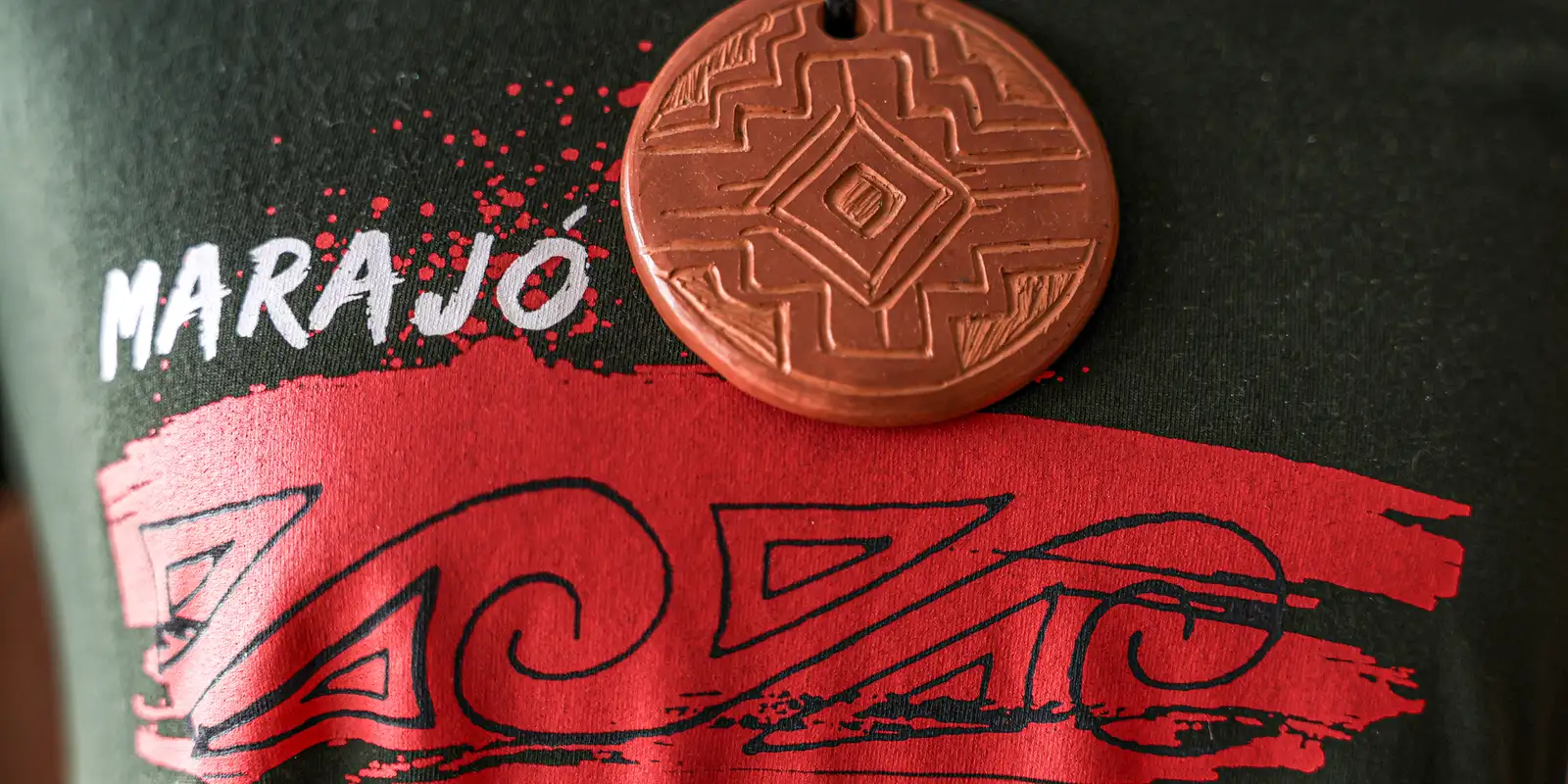 Women revive Marajó art, seek place in fashion market