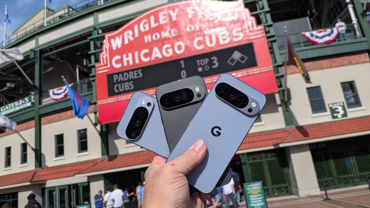 I compared 5G network signals of Verizon, T-Mobile, and AT&T at a baseball stadium - here's the winner