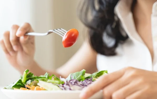 A doctor warned how an obsession with a healthy lifestyle can harm one's health | Baku.ws News Site