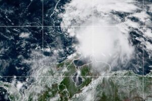 Hurricane Melissa strengthening rapidly, threatening catastrophic flooding in northern Caribbean Hurricane Melissa strengthening rapidly, threatening catastrophic flooding in northern Caribbean
