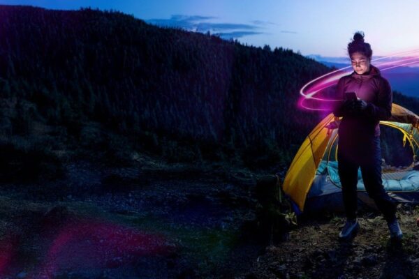 T-Mobile Rolls Out Starlink-Powered Satellite Data and Calling for Phones