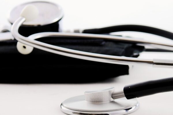 AI tech ‘halves’ time taken to approve UK clinical trials