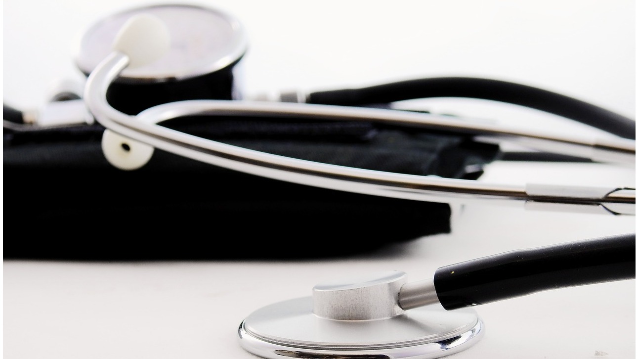 AI tech ‘halves’ time taken to approve UK clinical trials