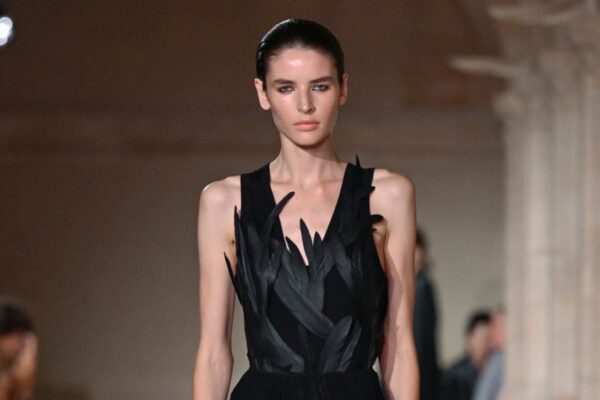 Victoria Beckham Spring 2026 Ready-to-Wear Runway, Fashion Show & Collection Review [PHOTOS]