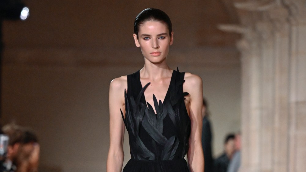 Victoria Beckham Spring 2026 Ready-to-Wear Runway, Fashion Show & Collection Review [PHOTOS]