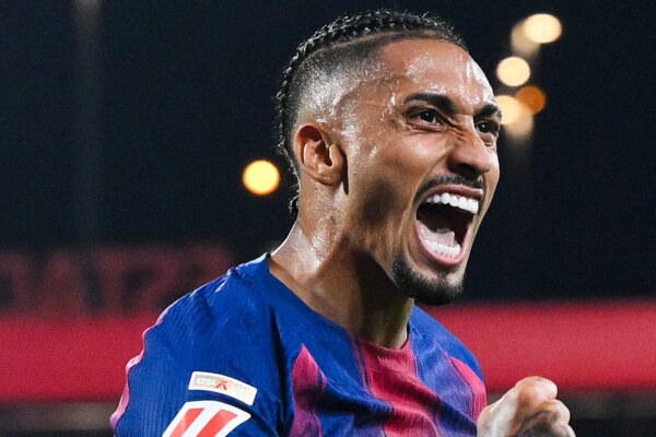 Raphinha Names the Five Best Brazilians to Play for Barcelona