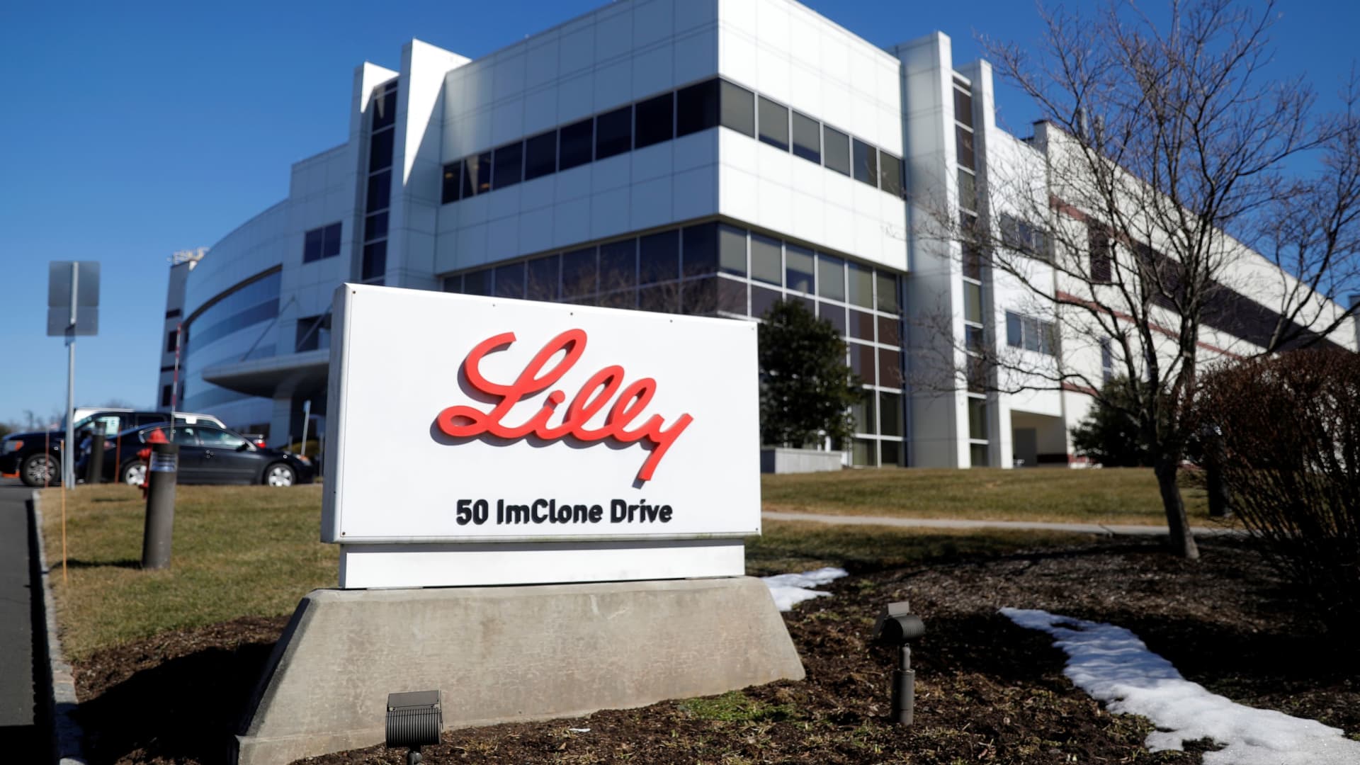 Tech rules Monday's stock market — plus, Eli Lilly's big comeback