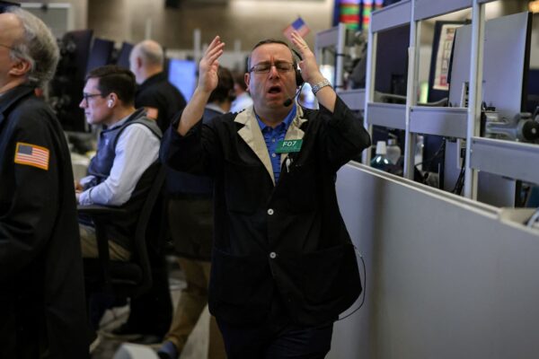 Markets could face 'everything bubble' as selloff rages on