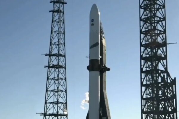 WATCH: Blue Origin Launch Today — New Glenn Rocket Aims for Mars in Big Test for Jeff Bezos’ Company | US News