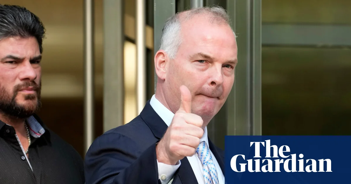 Trump pardons former New York cop convicted of helping Beijing harass Chinese expatriate | Donald Trump