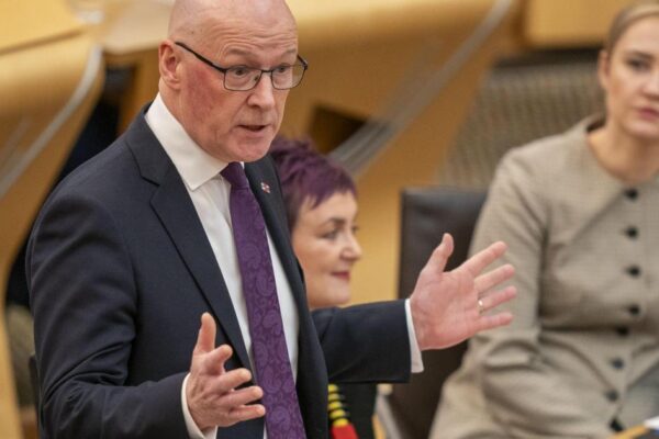 Swinney holds talks on cutting whisky tariffs with US ambassador