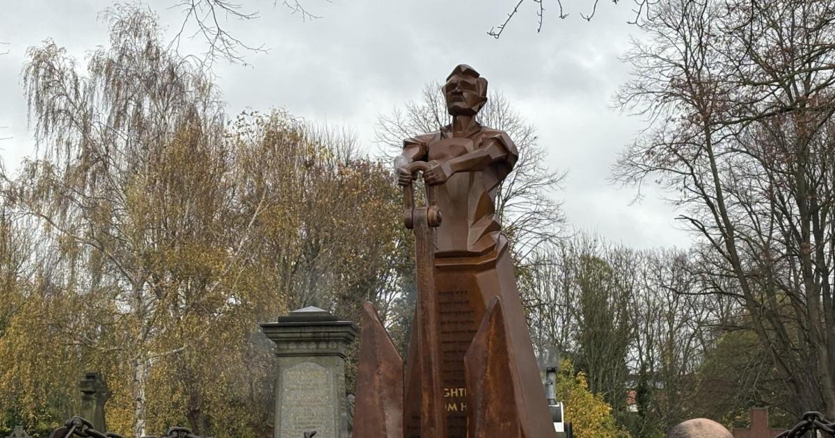 Fighting From Home sculpture honours vital Second World War workers