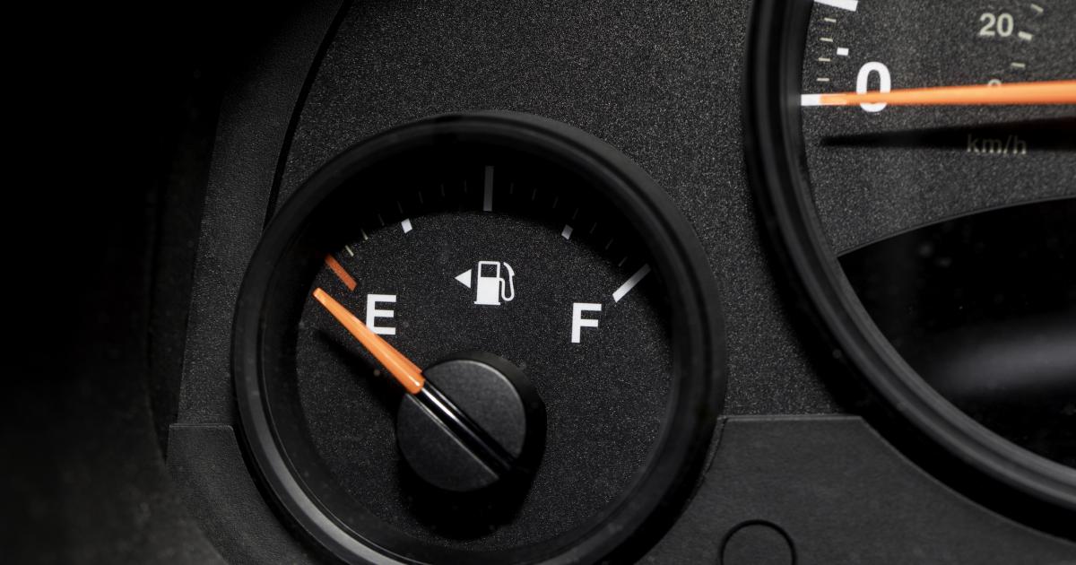 What is the half tank rule? Avoid disaster whilst driving