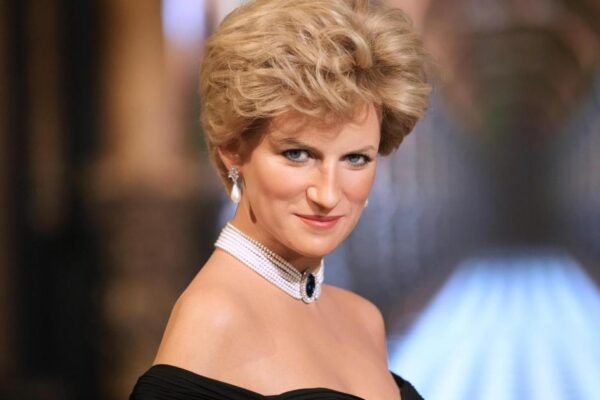 Paris waxwork museum unveils ‘revenge dress’ Diana