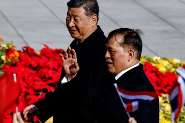 Xi Jinping pledges deeper ties during Thai king’s first China visit | Xi Jinping News