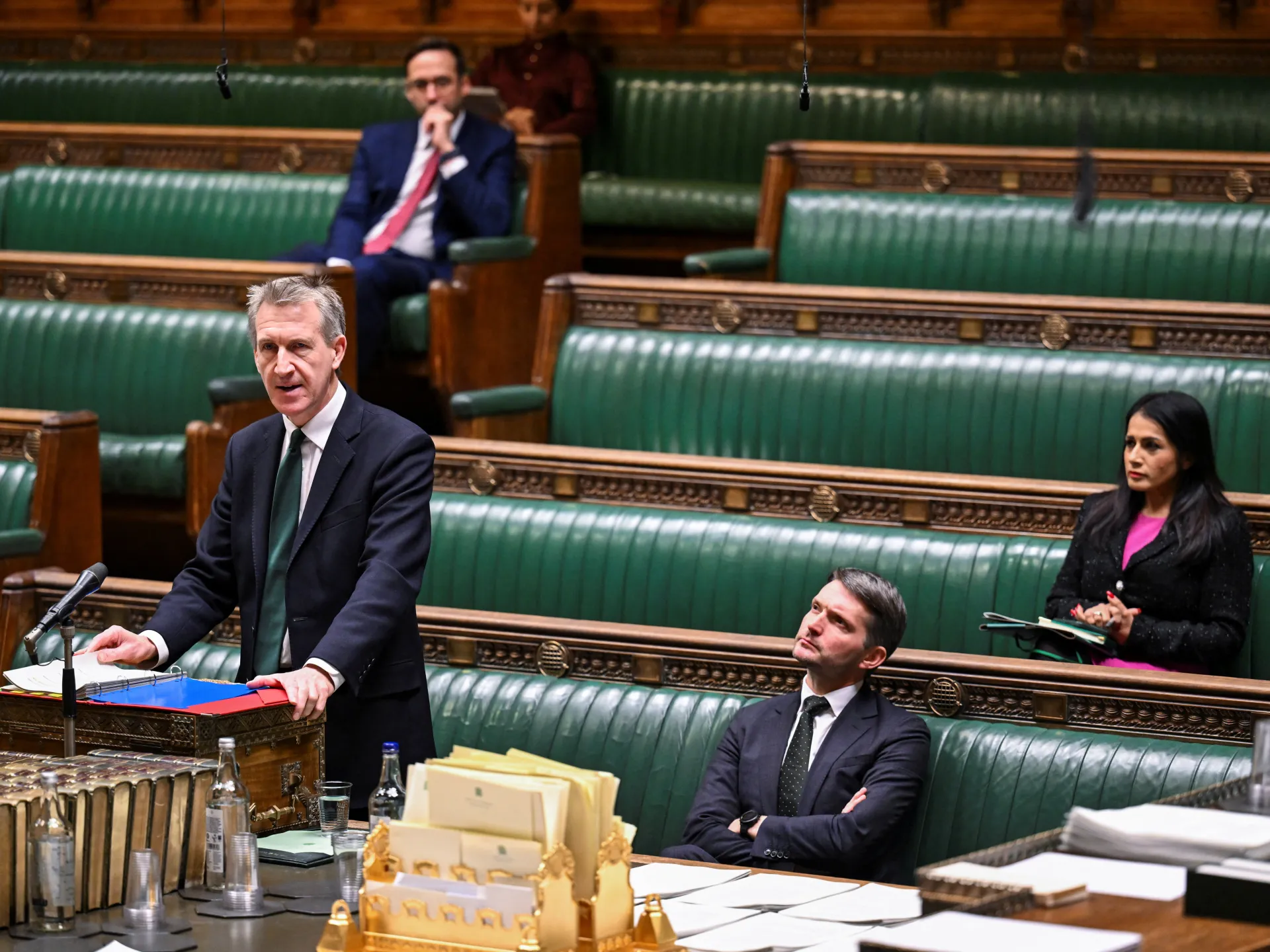 Britain’s MI5 warns lawmakers over Chinese spies posing as ‘headhunters’ | Politics News