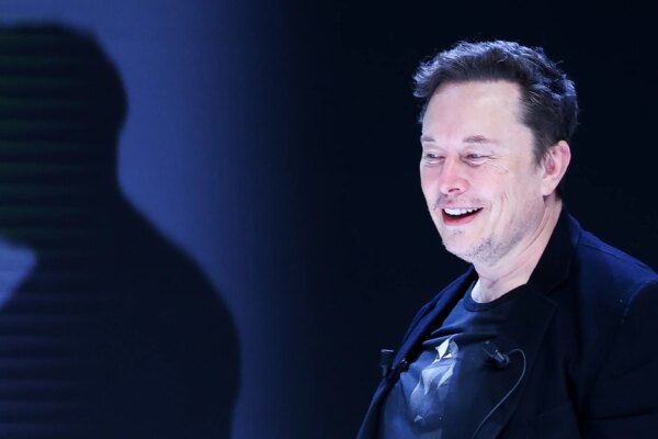 Tesla shareholders approve new $1 trillion pay package for Musk