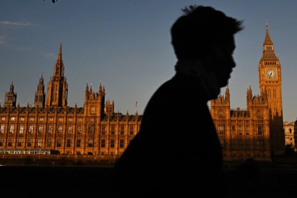 U.K.'s MI5 spy service warns lawmakers of Chinese spy risk
