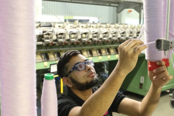 How muddy wool could clean up fashion | Deakin University: Bold ideas with impact