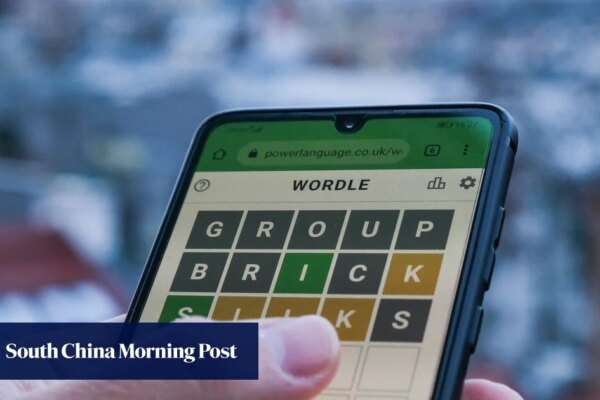 Forget phone apps and gaming consoles, video game players are returning to websites