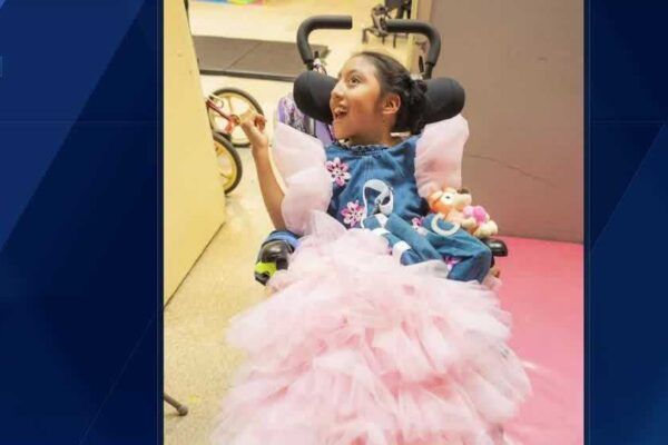 Iowa State University students create customized adaptable clothing for kids with disabilities