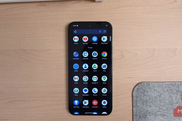 These 5 pre-installed Android apps just slow your phone down