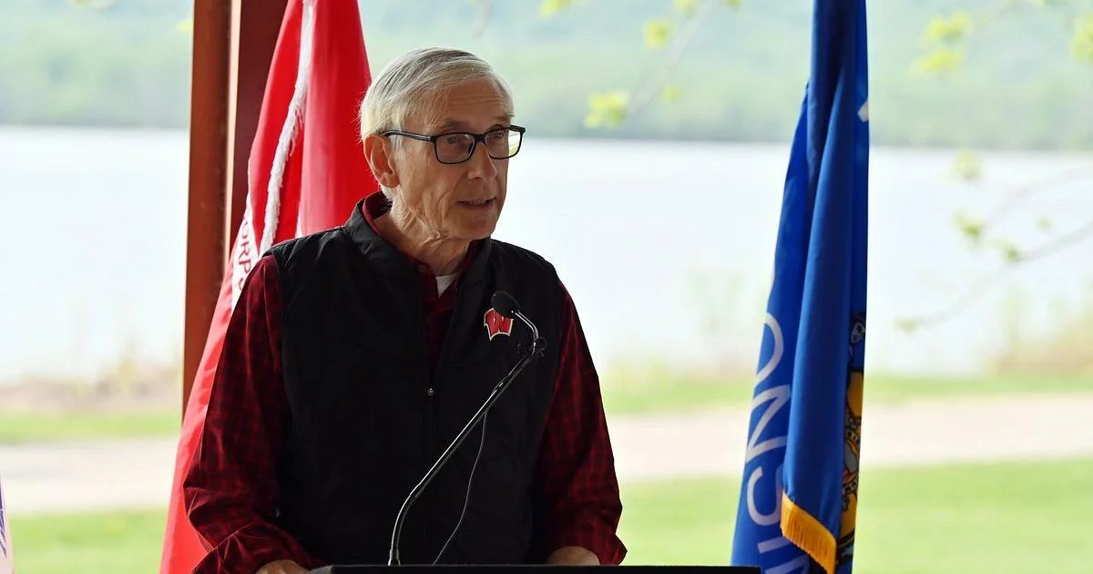 Evers signs Wisconsin school cell phone ban into law | Wisconsin