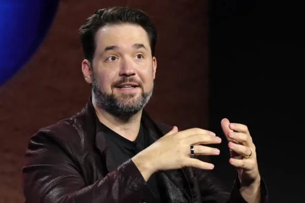 Reddit Cofounder Alexis Ohanian's Vision of the Internet's Future