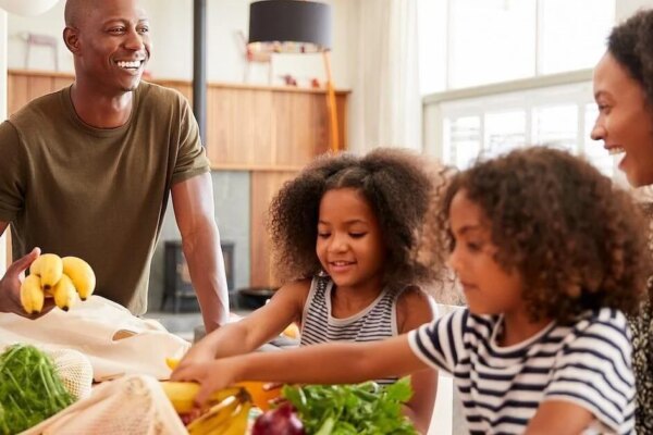 Heart Health Impact Of Food Deserts Can Be Blunted By Healthy Grocery Deliveries, Study Says | Health