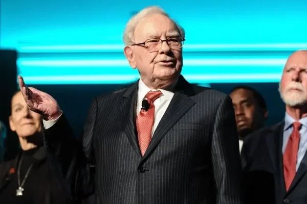 9 Warren Buffett Disciples React to His Final Letter As Berkshire CEO