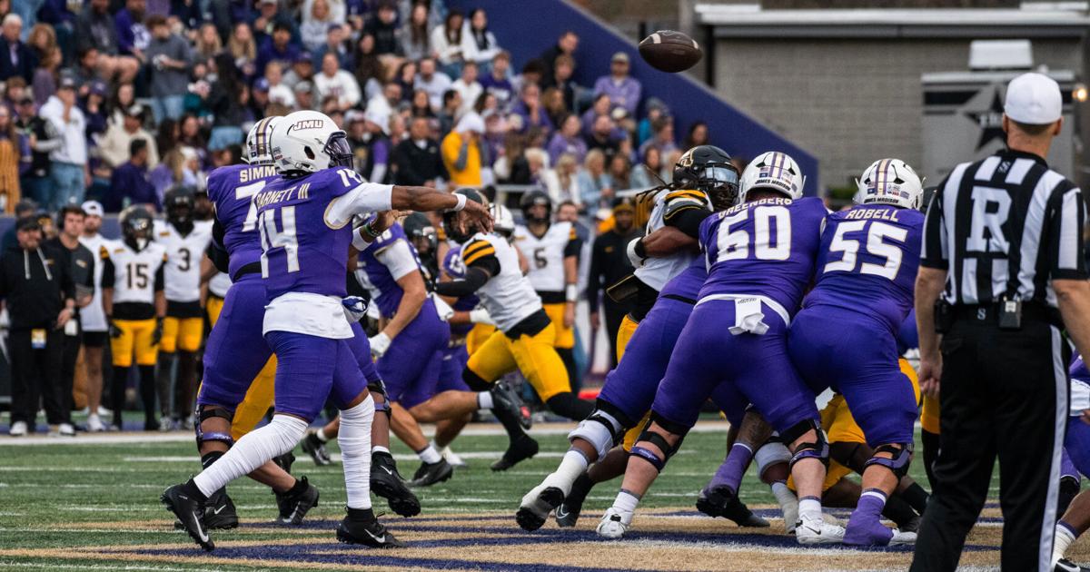 Quick hits | JMU football beats App State 58-10, stays undefeated in conference | Sports
