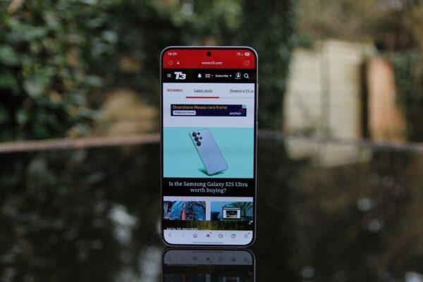 How do I take a screenshot on my Samsung Galaxy phone?
