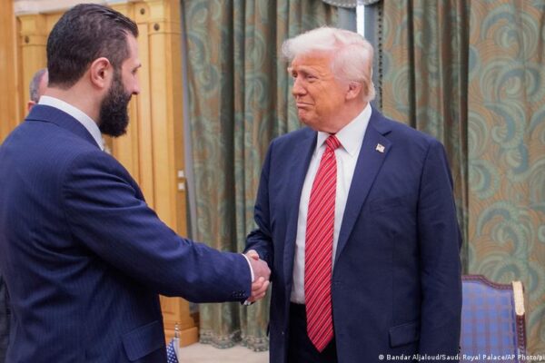 Syrian president in US ahead of scheduled meeting with Trump – DW – 11/09/2025