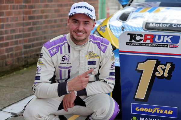 Title favourite Adam Shepherd takes TCR UK pole at Brands Hatch – TouringCarTimes