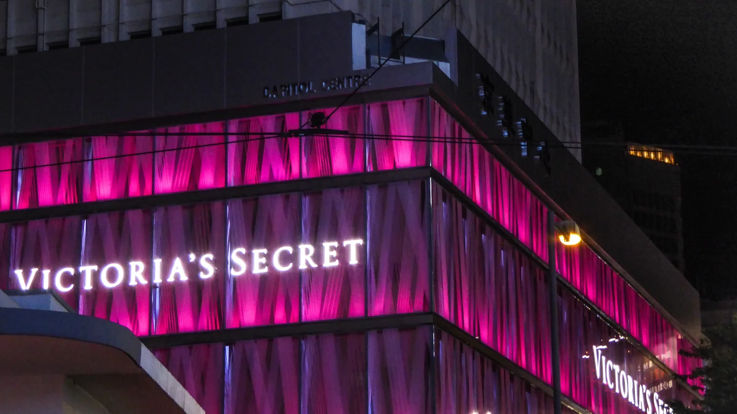 Blending Nostalgia with Modern Empowerment — MARIST CIRCLE