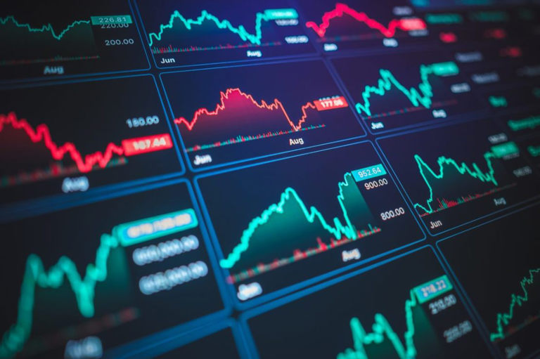 UK investors withdraw from equities at record pace amid bubble and Budget fears