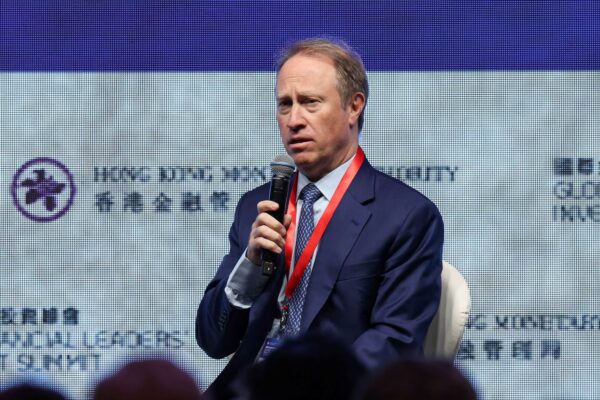 Goldman, Morgan Stanley CEOs warn of pullback in global equity markets