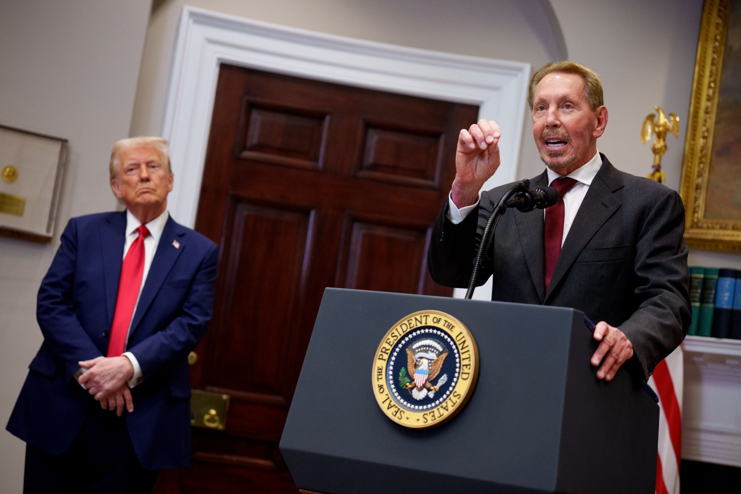 What's Going on With Oracle? Its Stock Price Has Dropped More Than 40% in Two Months.