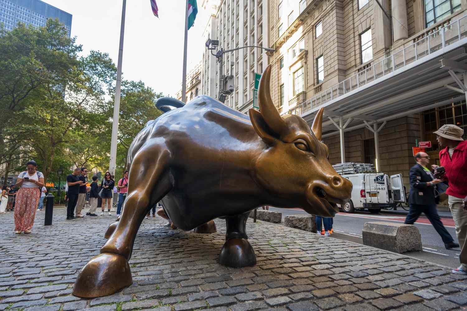 The Three Factors This Wall Street Expert Says Will Keep the Bull Market Running Into 2026