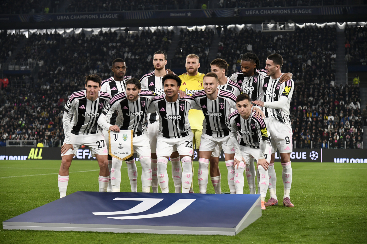 TURIN, ITALY - NOVEMBER 04: Players of Juventus pose for a photo prior to the UEFA Champions League 2025/26 League Phase MD4 match between Juventus and Sporting Clube de Portugal at Juventus Stadium on November 04, 2025 in Turin, Italy. (Photo by Stefano Guidi/Getty Images)